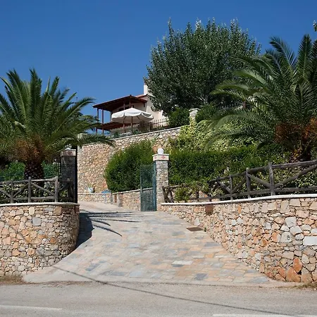 Muses Villas Daire Kalamakia