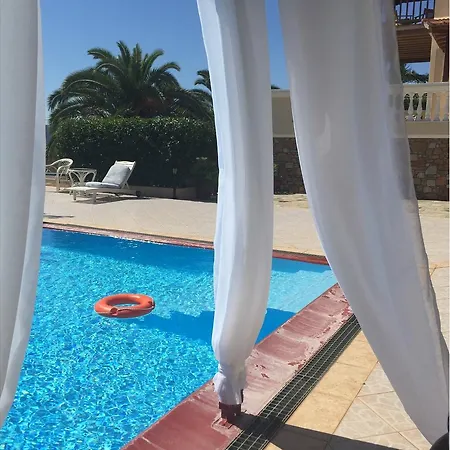 Muses Villas Kalamakia